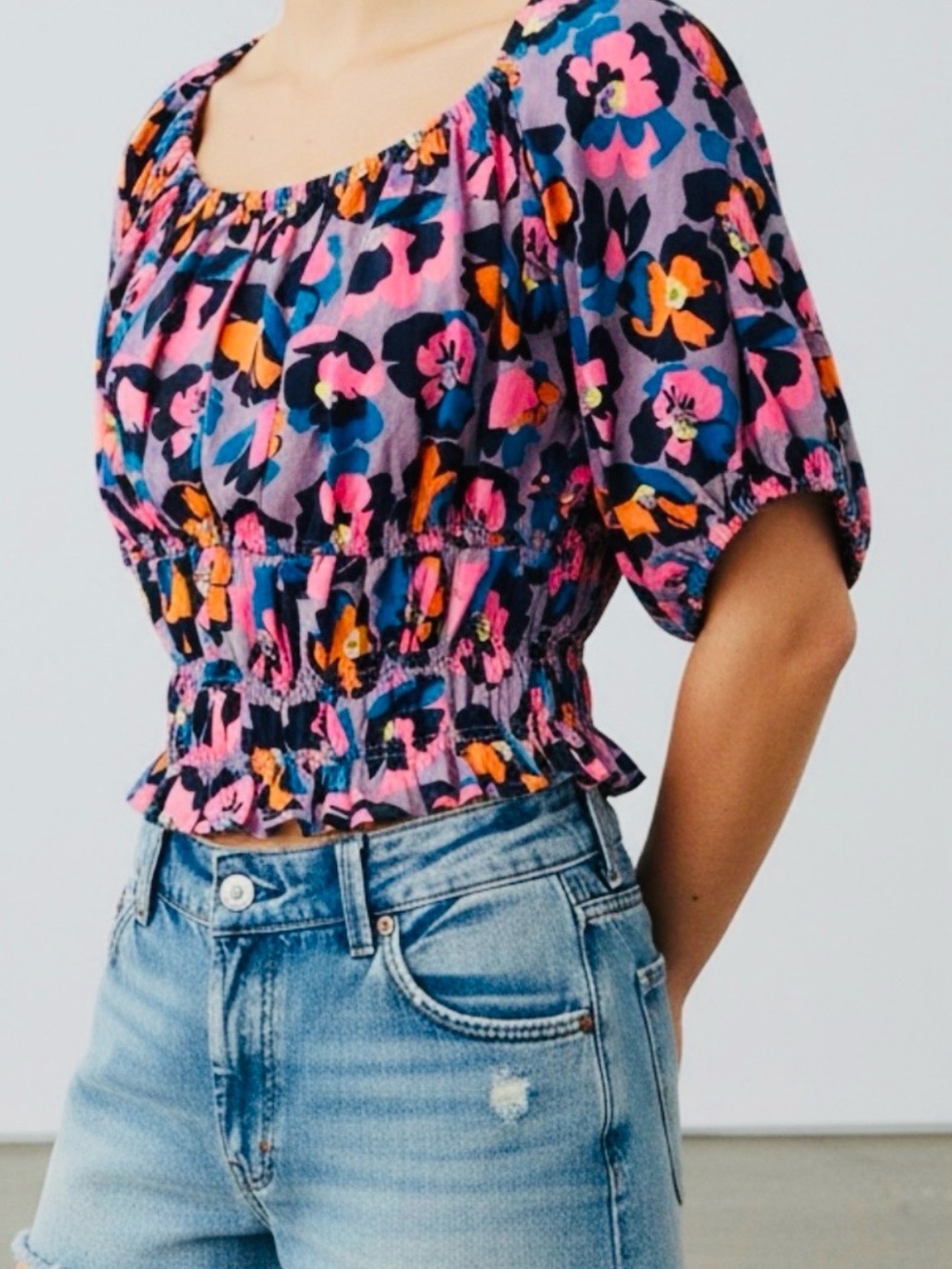 NWT-Floral Off-Shoulder Smocked Crop Top - Pink Multi Linen blend